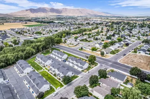View/Area - 802 W Sugar Maple Ct S, Payson, UT 84651 photo 7 of 10