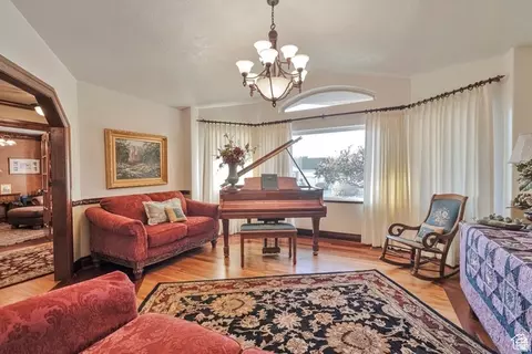 Living - 1040 E Canyon Rd, Hyde Park, UT 84318 photo 1 of 5