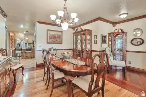 Dining - 1040 E Canyon Rd, Hyde Park, UT 84318 photo 1 of 1