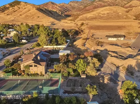 View/Area - 1040 E Canyon Rd, Hyde Park, UT 84318 photo 5 of 5