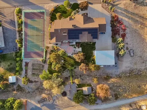 View/Area - 1040 E Canyon Rd, Hyde Park, UT 84318 photo 3 of 5