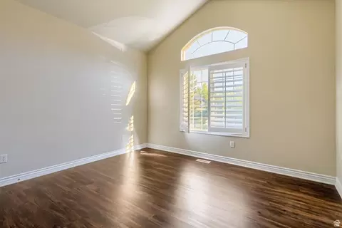Living - 2066 E Tivoli Ct, Draper, UT 84020 photo 3 of 5