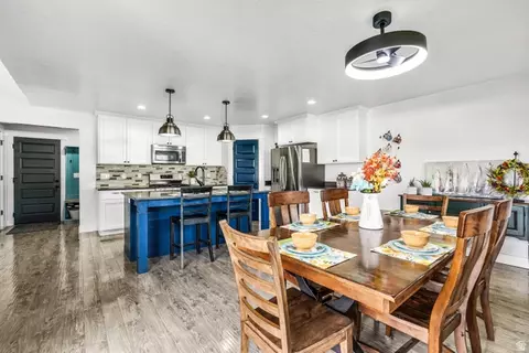 Dining - 2315 E Dugway Dr, Eagle Mountain, UT 84005 photo 1 of 2