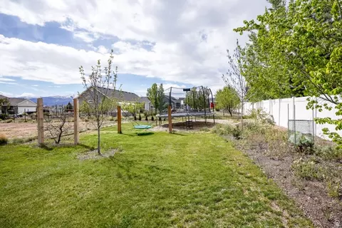 Exterior - 2315 E Dugway Dr, Eagle Mountain, UT 84005 photo 14 of 43