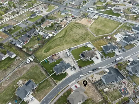 View/Area - 2315 E Dugway Dr, Eagle Mountain, UT 84005 photo 7 of 11