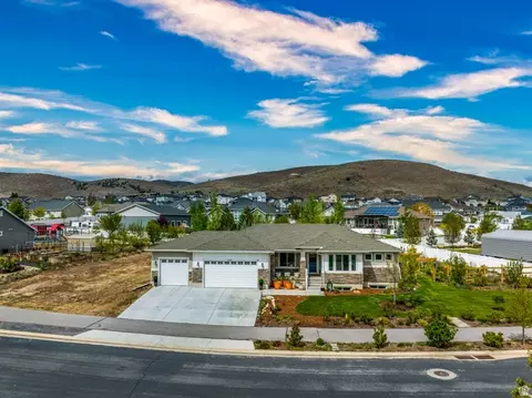 View/Area - 2315 E Dugway Dr, Eagle Mountain, UT 84005 photo 1 of 11