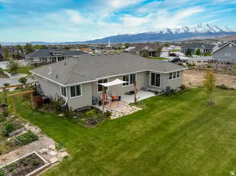 Exterior - 2315 E Dugway Dr, Eagle Mountain, UT 84005 photo 26 of 43