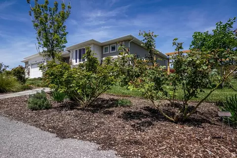 Exterior - 2315 E Dugway Dr, Eagle Mountain, UT 84005 photo 36 of 43