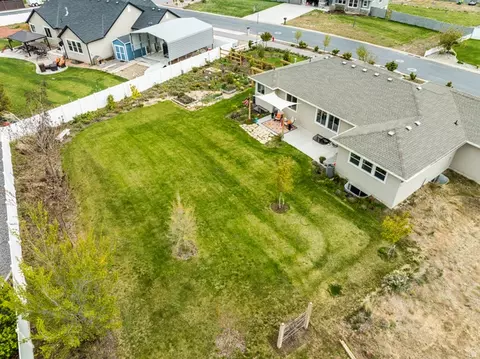 View/Area - 2315 E Dugway Dr, Eagle Mountain, UT 84005 photo 4 of 11