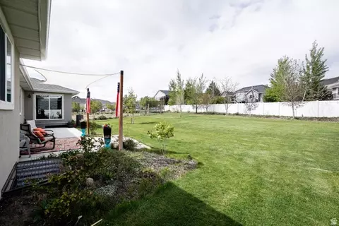 Exterior - 2315 E Dugway Dr, Eagle Mountain, UT 84005 photo 11 of 43