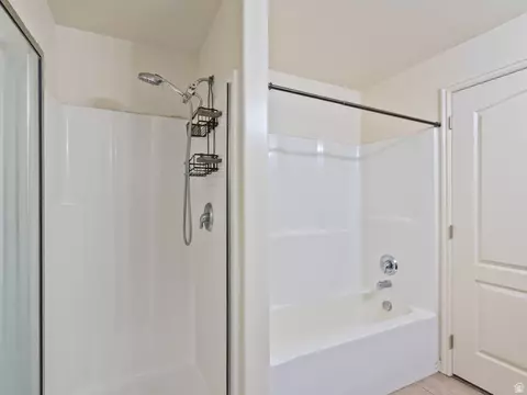 Bath - 114 E Bella Monte Dr S UNIT 1, Draper, UT 84020 photo 2 of 3