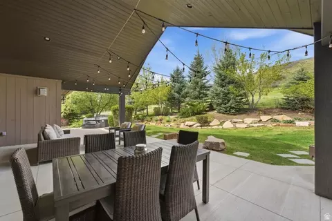 Exterior - 257 E Deer Ridge Way #9, Midway, UT 84049 photo 9 of 10