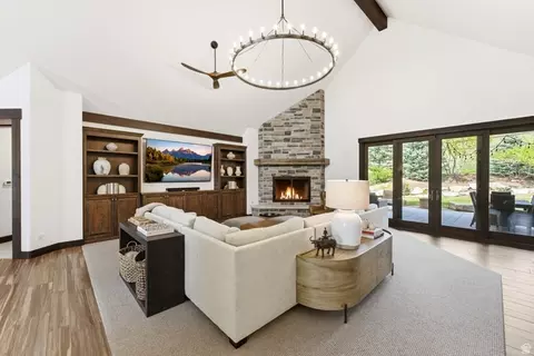 Living - 257 E Deer Ridge Way #9, Midway, UT 84049 photo 2 of 5