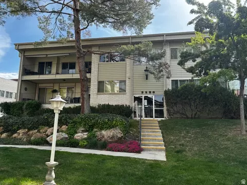 2590 S Elizabeth St #7, Salt Lake City, UT 84106