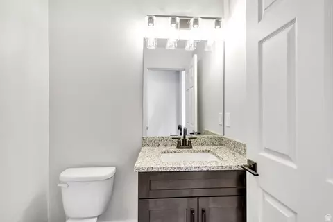 Bath - 547 N Haven Dr, Mapleton, UT 84664 photo 1 of 3