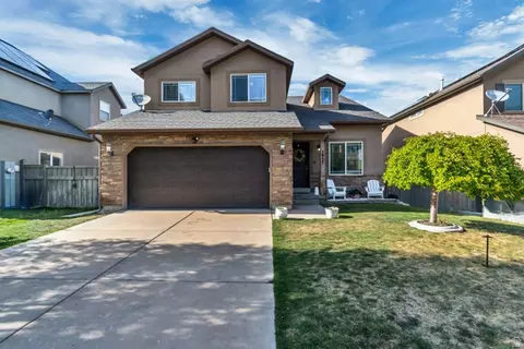 2957 E Lookout Dr, Eagle Mountain, UT 84005