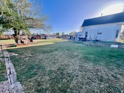 Exterior - 11 S 200 E, Meadow, UT 84644 photo 2 of 16