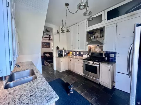 Kitchen - 11 S 200 E, Meadow, UT 84644 photo 6 of 6