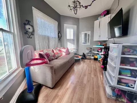 Living - 11 S 200 E, Meadow, UT 84644 photo 5 of 7