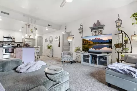 875 S Depot St #247B, Clearfield, UT 84015