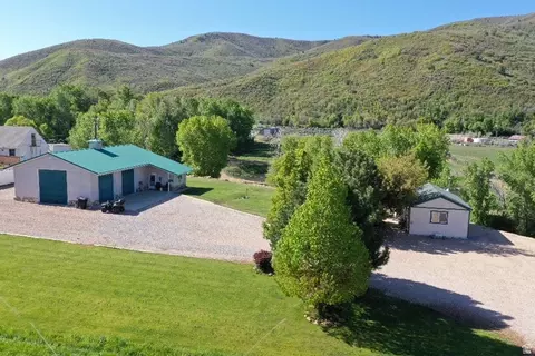 1454 E Little Sweden Rd S, Daniel, UT 84032
