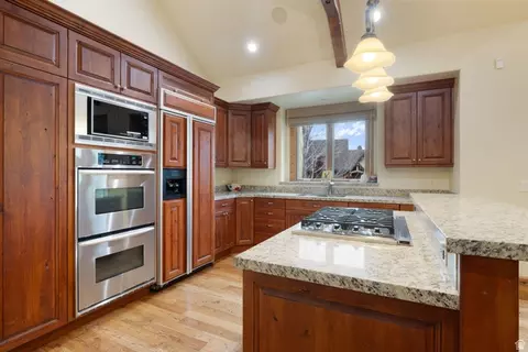 Kitchen - 3168 E Bavarian Ct, Sandy, UT 84093 photo 1 of 3