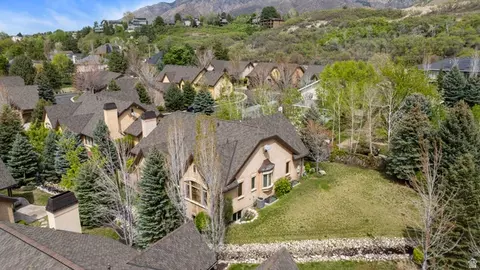 View/Area - 3168 E Bavarian Ct, Sandy, UT 84093 photo 5 of 10