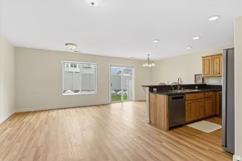 Living - 2082 N Evans Cove Loop W, Layton, UT 84041 photo 4 of 5