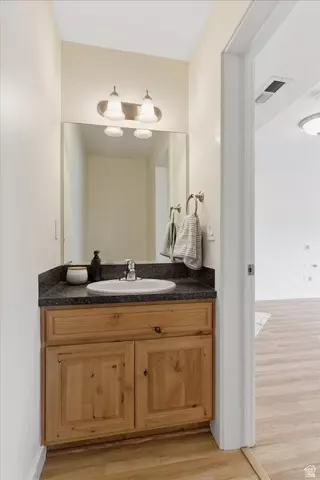 Bath - 2082 N Evans Cove Loop W, Layton, UT 84041 photo 1 of 3