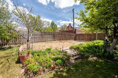 Exterior - 1069 S Cedar Knolls Dr W, Cedar City, UT 84720 photo 11 of 12