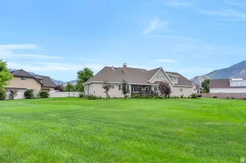 Exterior - 1355 W 1000 S, Mapleton, UT 84664 photo 3 of 9
