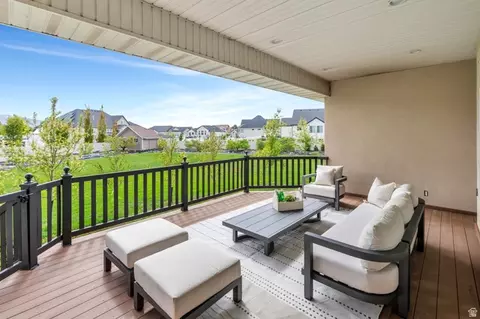 Exterior - 1355 W 1000 S, Mapleton, UT 84664 photo 2 of 9