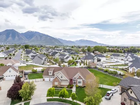 View/Area - 1355 W 1000 S, Mapleton, UT 84664 photo 7 of 15