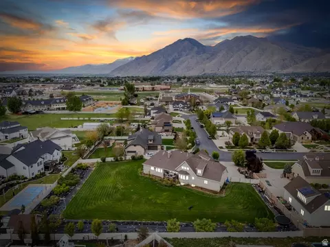 View/Area - 1355 W 1000 S, Mapleton, UT 84664 photo 14 of 15