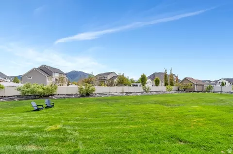 Exterior - 1355 W 1000 S, Mapleton, UT 84664 photo 6 of 9