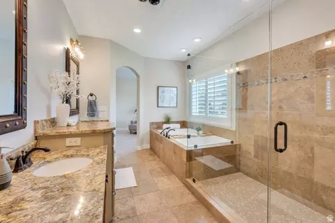 Bath - 1355 W 1000 S, Mapleton, UT 84664 photo 2 of 6