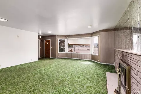 Living - 210 S 100 W, Circleville, UT 84723 photo 3 of 6