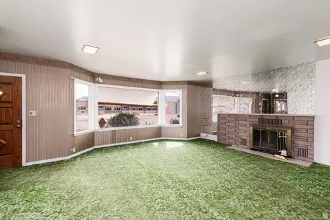 Living - 210 S 100 W, Circleville, UT 84723 photo 2 of 6