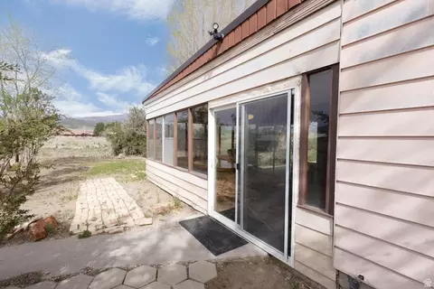 Exterior - 210 S 100 W, Circleville, UT 84723 photo 10 of 13