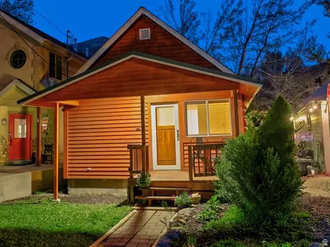 6758 Fairfax Dr, Provo, UT 84604