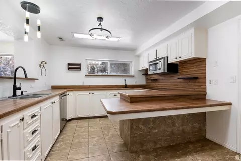Kitchen - 2340 E 5950 S, Ogden, UT 84403 photo 5 of 6