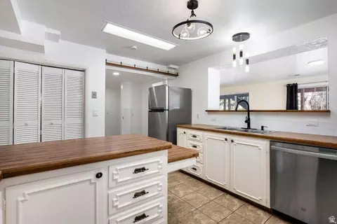 Kitchen - 2340 E 5950 S, Ogden, UT 84403 photo 6 of 6