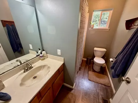 Bath - 559 E 400 S, Preston, ID 83263 photo 1 of 2
