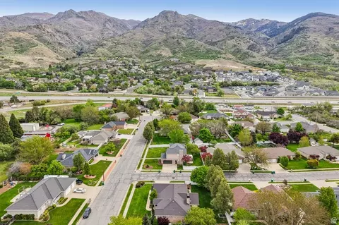 View/Area - 2764 E 25 S, Layton, UT 84040 photo 8 of 12