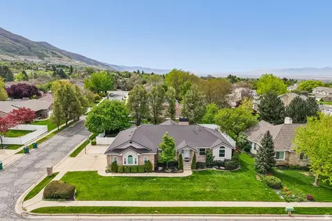 View/Area - 2764 E 25 S, Layton, UT 84040 photo 2 of 12