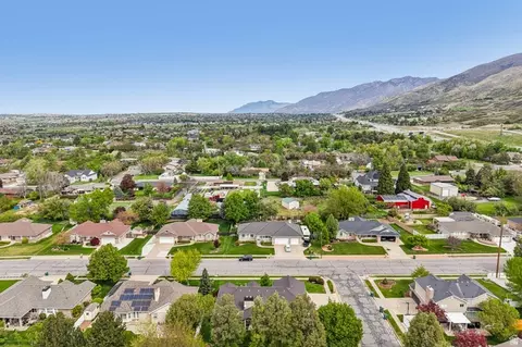 View/Area - 2764 E 25 S, Layton, UT 84040 photo 10 of 12