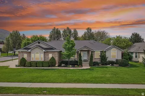 Exterior - 2764 E 25 S, Layton, UT 84040 photo 10 of 10