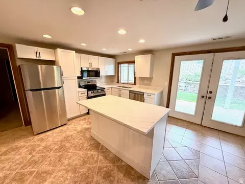 Kitchen - 596 E 4190 N #5, Provo, UT 84604 photo 5 of 6