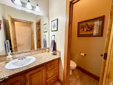 Bath - 596 E 4190 N #5, Provo, UT 84604 photo 3 of 4