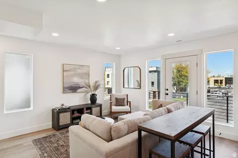 Living - 41 E 200 N #6, Bountiful, UT 84010 photo 3 of 4
